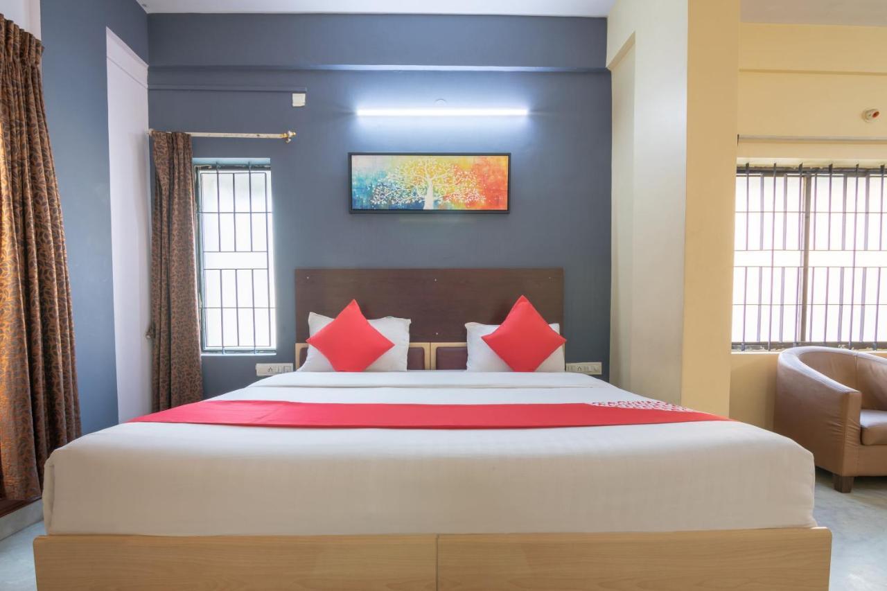 Capital O 5379 The Roy Grand Inns Bangalore Buitenkant foto